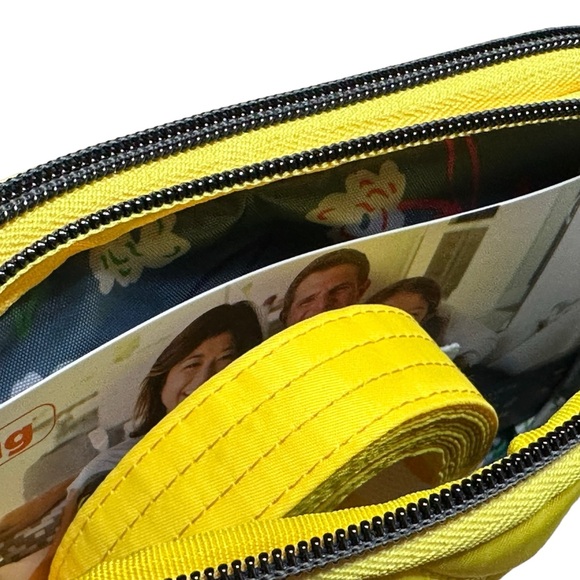 💛Lug Coupe SE Convertible Crossbody
Bag NWT BEAUTIFUL YELLOW!💛 - Picture 4 of 11